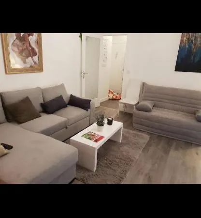 Apartment Centre